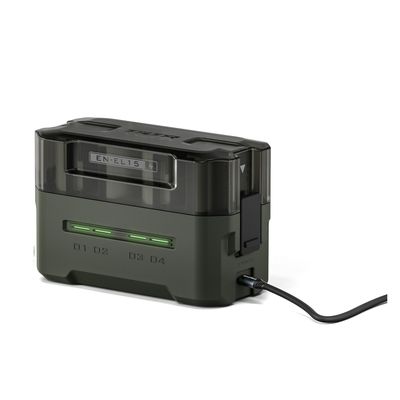 Tilta Statie de incarcare portabila pentru bateriile EN-EL15C cu 4 canale si 2 baterii Verde