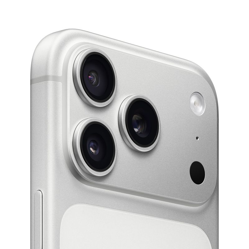 iPhone_17_Pro_Silver_PDP_Image_Position_3__WWEN_40485823-768f-4826-9dbd-b8f443345ae1