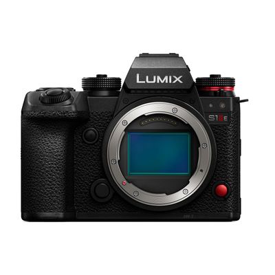 Panasonic Lumix S1 IIE Aparat Foto Mirrorless Full Frame 24MP Video 6K cu Obiectiv 24-105mm
