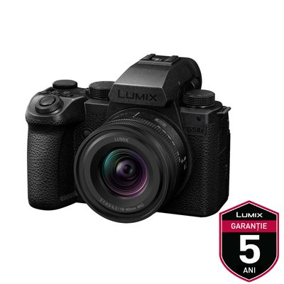 Panasonic Lumix S5 IIX Kit Aparat Foto Mirrorless cu Obiectiv 18-40mm