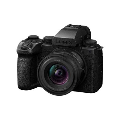 Panasonic Lumix S5 IIX Kit Aparat Foto Mirrorless cu Obiectiv 18-40mm