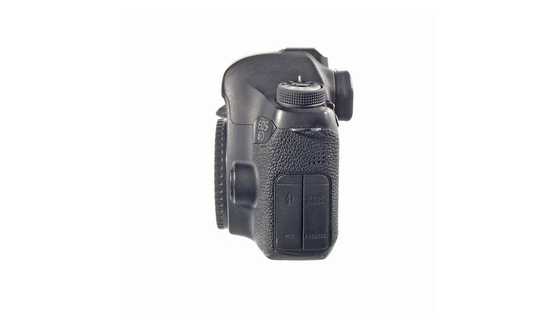 Canon EOS 6D MARK2 ボディ Canon EOS 6D Mark II Body – Rent F64