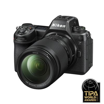 Nikon Z6 III Aparat Foto Mirrorless Full Frame 24MP Video 6K cu Obiectiv Z 24-200 F4-6.3 VR
