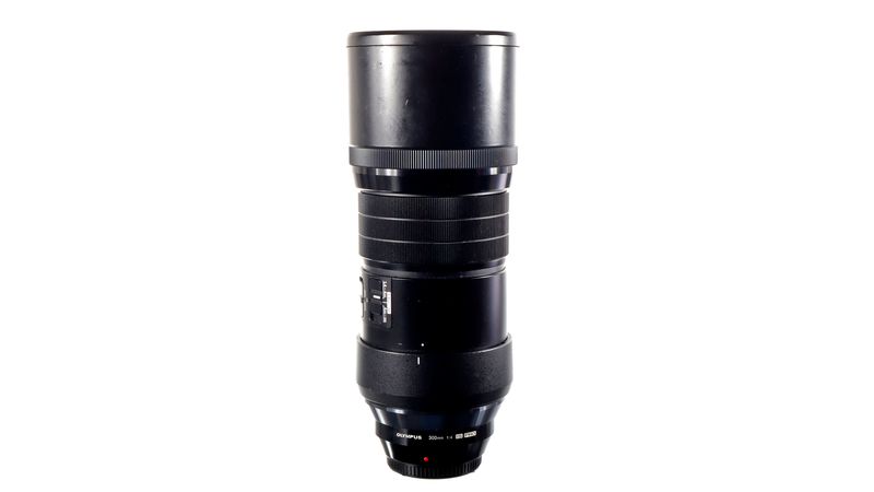 Olympus 300mm F4 IS PRO SH-1031475 - F64.ro