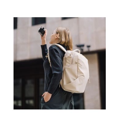PGYTECH OneGo Lite Backpack Rucsac Foto 12l Crem