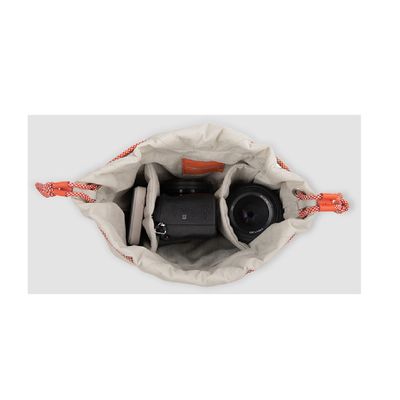 PGYTECH OneGo Drawstring Geanta Foto de Umar Ivoire