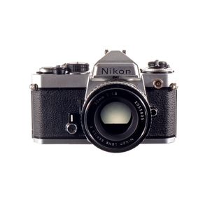 Nikon FE + Nikon 50mm F1.8 SH-1032573