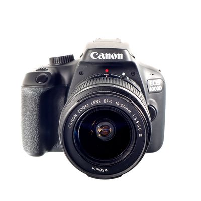 Canon 4000D + 18-55mm F/3.5-5.6 SH-1032645
