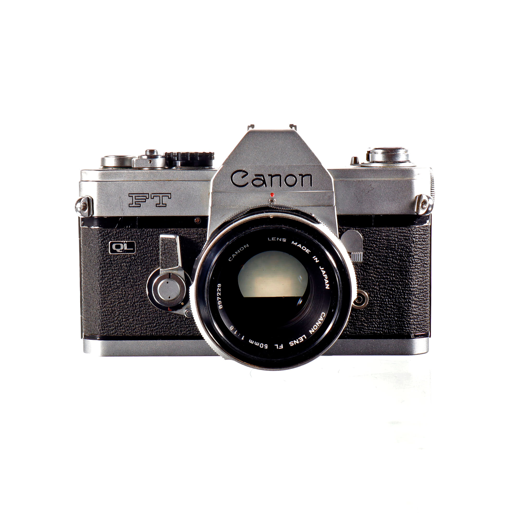 F64 Canon FT + Canon 50mm F1.8 + Canon 35mm F2.5 + Canon 200mm F3.5 SH-1032624