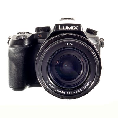 Panasonic FZ2000 SH-1033377