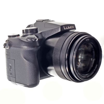 Panasonic FZ2000 SH-1033377