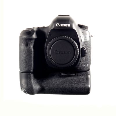 Canon 5D III + grip SH-1033321