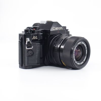 Canon A-1 + Canon 35-70mm F3.5-5.6 SH-1033053