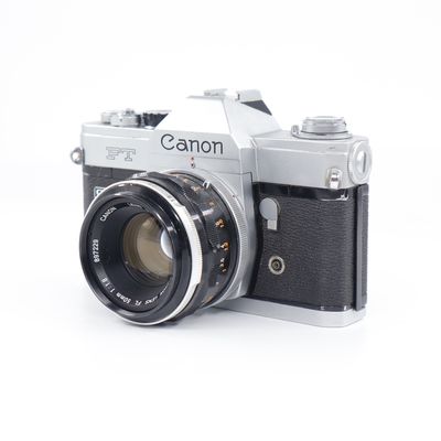 Canon FT + Canon 50mm F1.8 + Canon 35mm F2.5 + Canon 200mm F3.5 SH-1032624