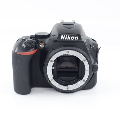 Nikon D5600 Body SH-1034060