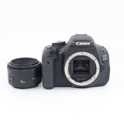 Canon 600D + 50mm F1.8 II SH-1035026