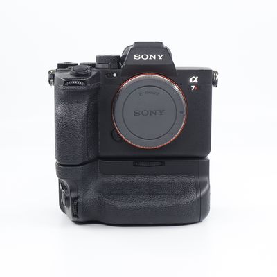 Sony A7R V + grip SH-1035637