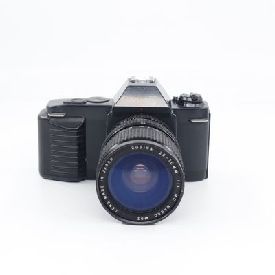 Canon T50 + Cosina 28-70mm F4 SH-1035277