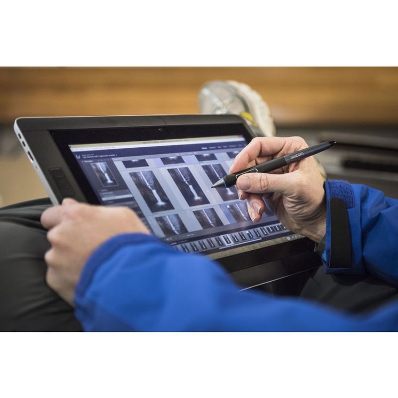 wacom-cintiq-companion-2-tableta-grafica--13-3----intel-core-i7--512gb-56482-7-174
