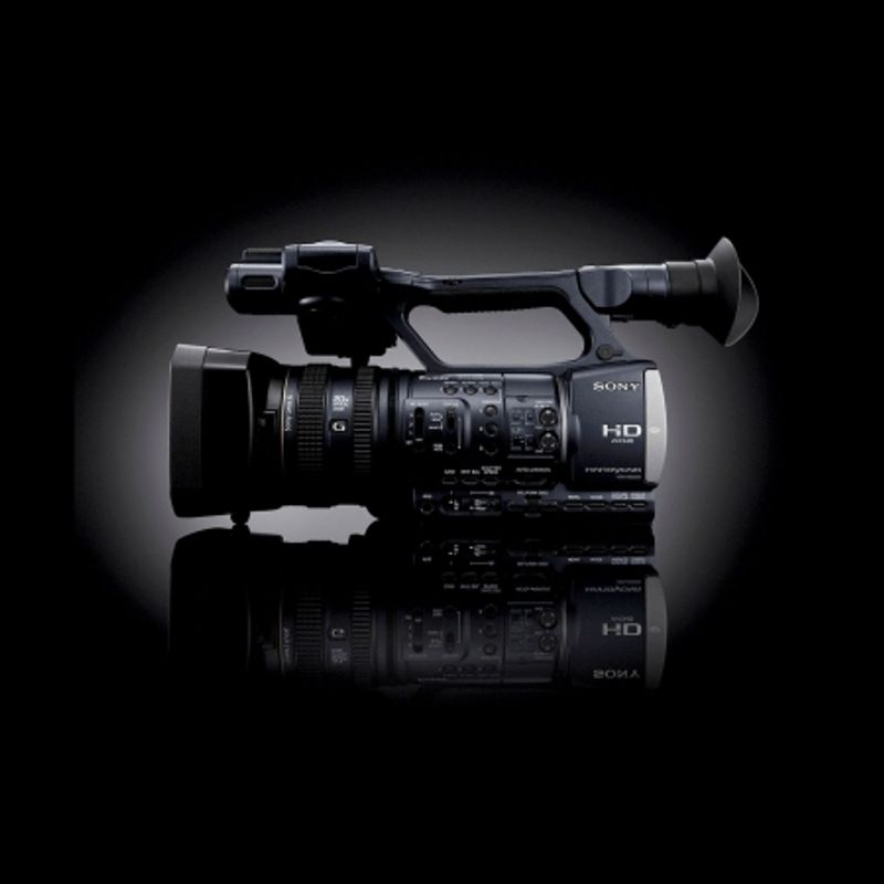 sony-hdr-ax2000-avchd-camera-video-profesionala-zoom-optic-20x-ecran-lcd-mobil-3-2-inch-16696-9