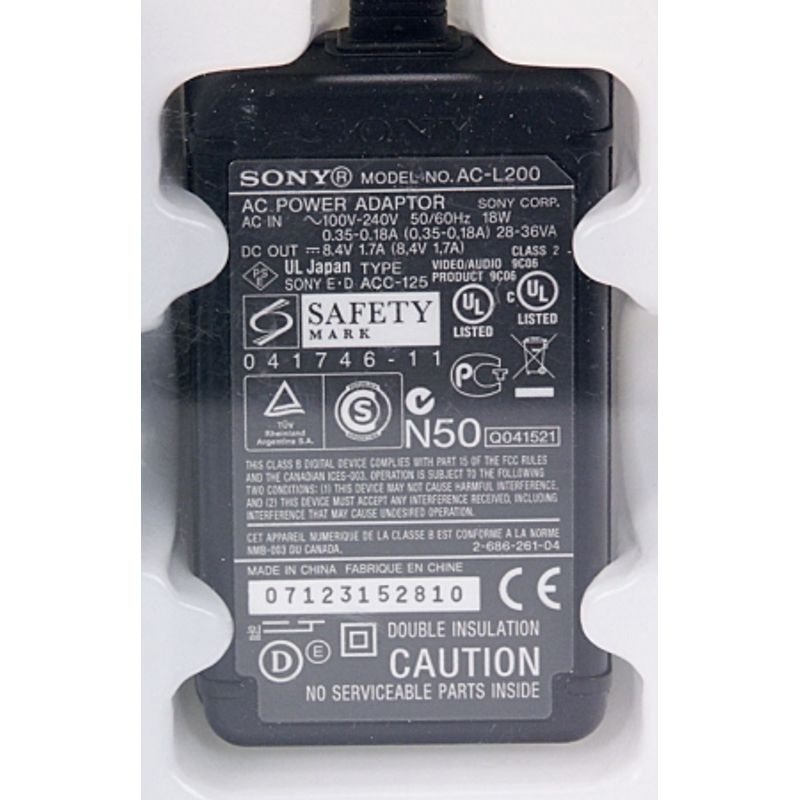 alimentator-incarcator-pentru-camere-video-sony-care-functioneaza-cu-acumulatori-din-seria-np-fa-np-fp-np-f-sony-ac-l200-6550-2