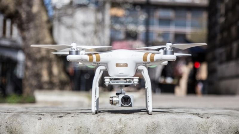 DJI Phantom 3 Advanced - F64.ro