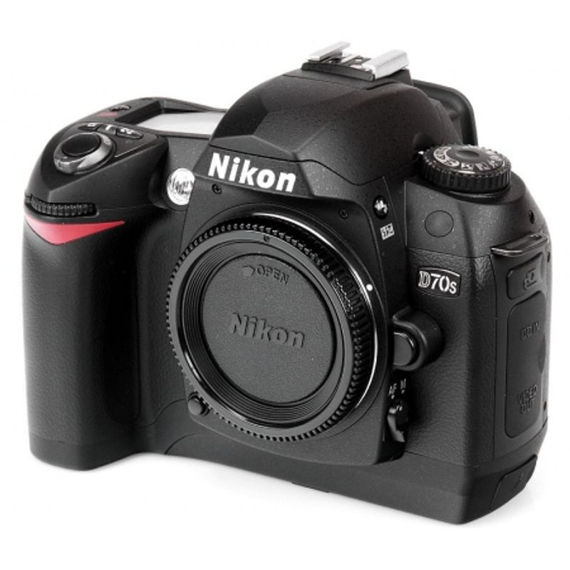 aparat-foto-digital-nikon-d-70s-body-6-1megapixeli-slr-2265