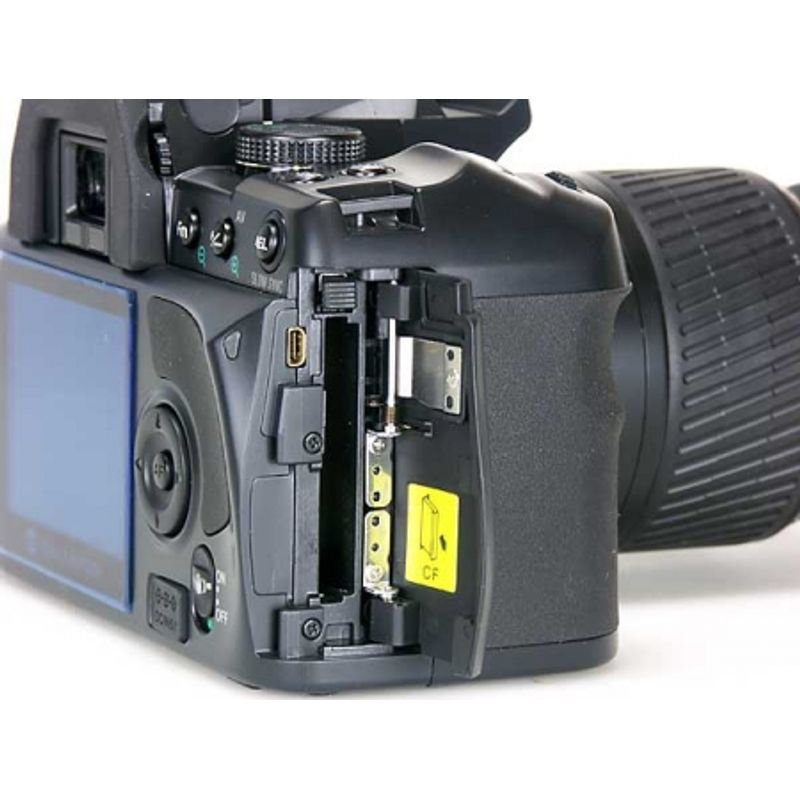 ap-foto-digital-konica-minolta-dynax-5d-ob-18-70mm-ob-70-210mm-oferta-speciala-2500-2