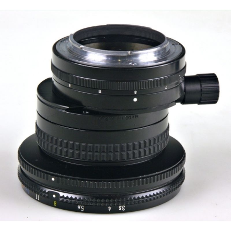 obiectiv-pc-nikkor-cu-corectia-perspectivei-28mm-f-3-5-2571-2