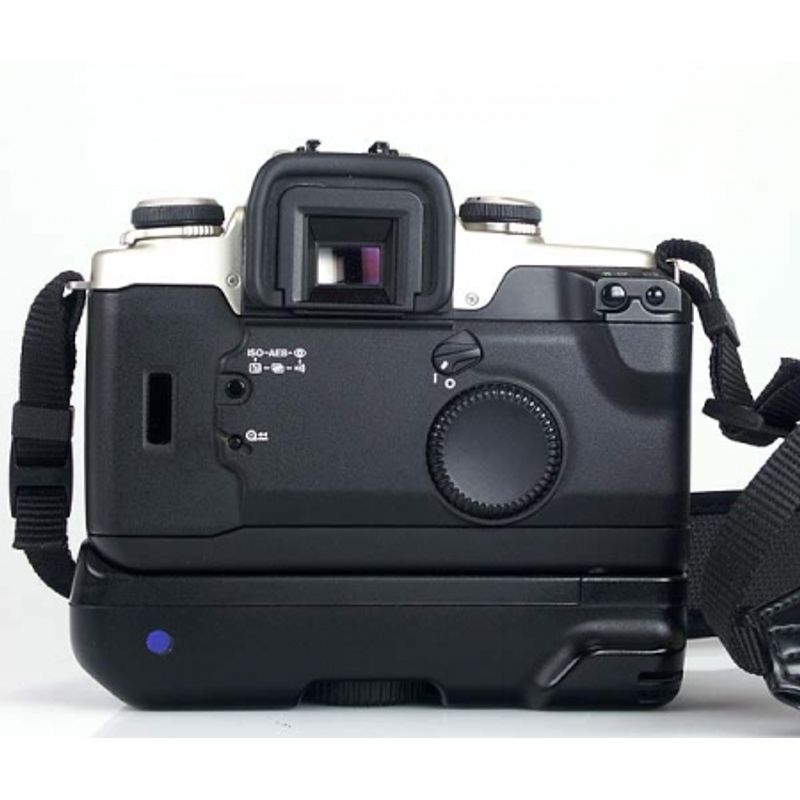 aparat-foto-canon-eos-50e-body-aparat-pe-film-35mm-battery-grip-bp50-3632-1