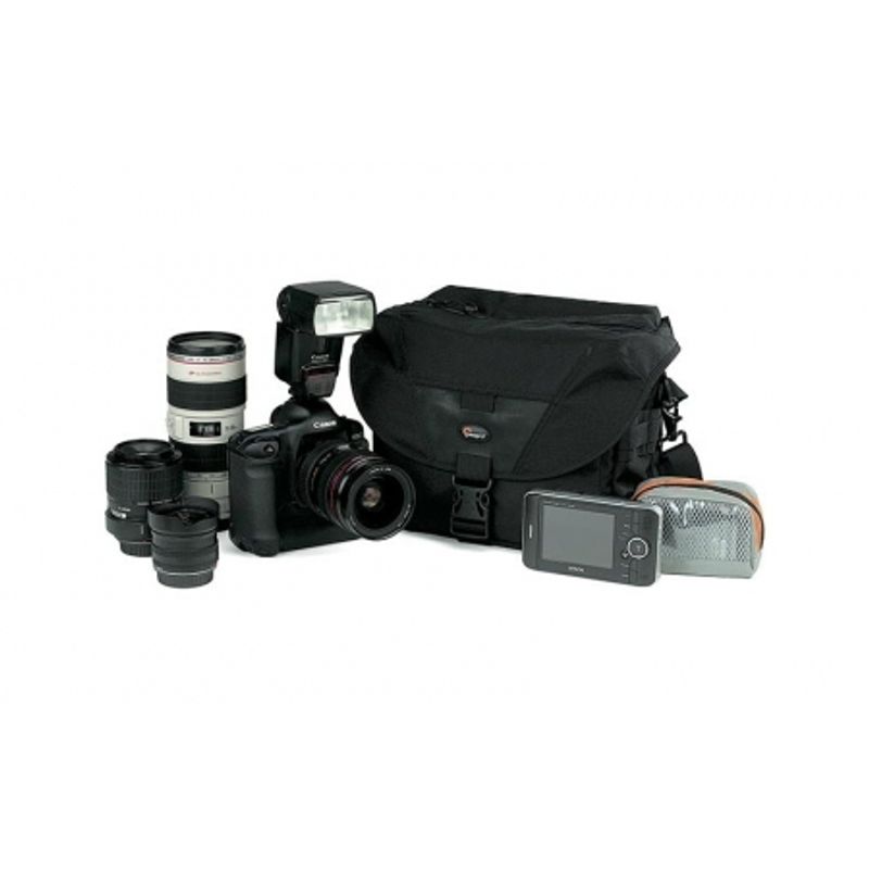 lowepro-stealth-reporter-d200-aw-3789-6