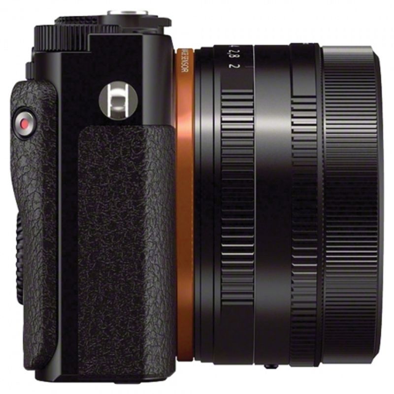 sony-cyber-shot-dsc-rx1-35mm-f2-carl-zeiss-sonnar-t-23733-2