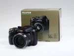 fuji-finepix-s4000-geanta-fujifilm-sd-8-gb-incarcator-4-acumulatori-24808-5