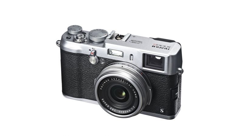 Fujifilm X100S argintiu - F64.ro