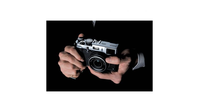 Fujifilm X100S argintiu - F64.ro