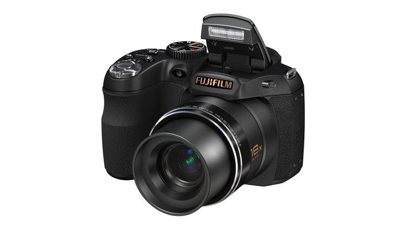 Fuji Finepix S2800 - 14Mpx, zoom optic 18x, filmare HD - F64.ro