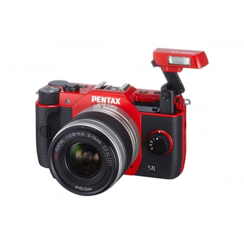 pentax-q10-red-smc-5-15mm-f2-8-4-5-ed-al-if-15-45mm-25667