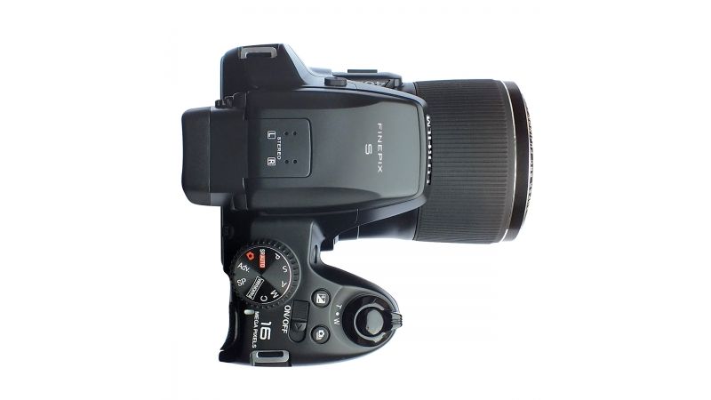 Fujifilm Finepix S8200 - F64.ro