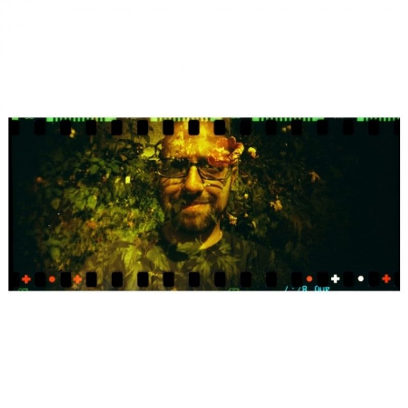 lomography-sprocket-rocket-rosu-aparat-pe-film-format-panoramic-27606-5