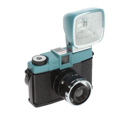 Lomography Diana F + Aparat Foto pe Film 120 cu Blit