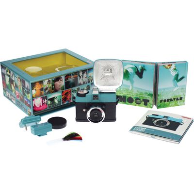 Lomography Diana Mini Aparat Foto pe Film 35mm cu Blit Cyan