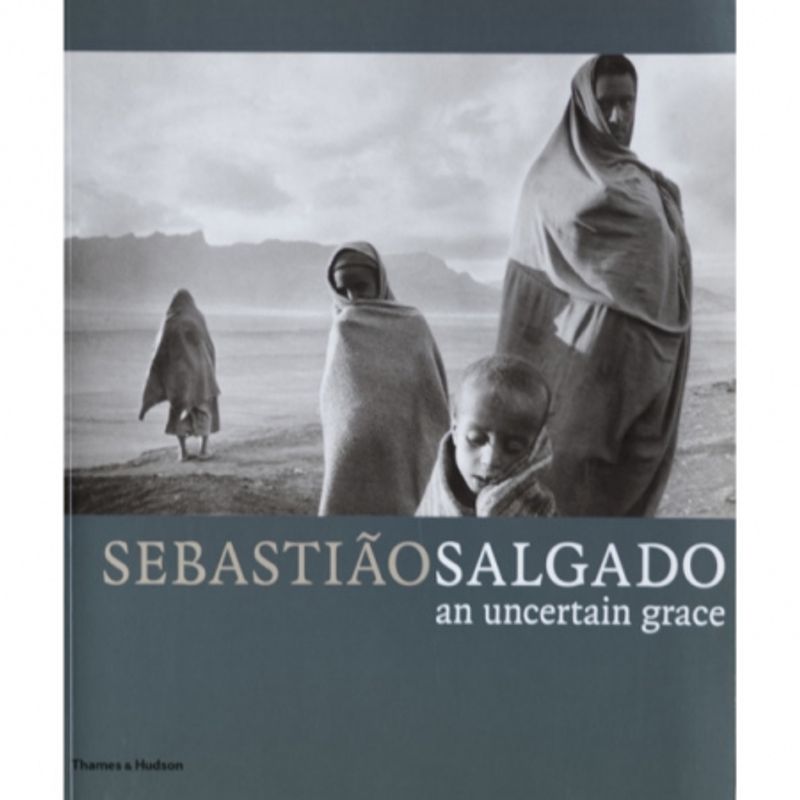 sebastiao-salgado-an-uncertain-grace-26440