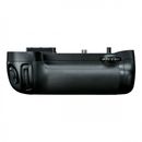 Nikon MB-D15 - Grip pentru Nikon D7100 si D7200