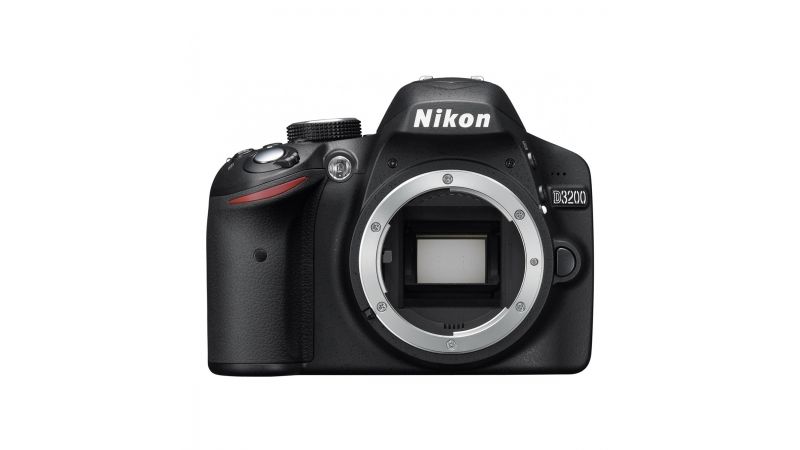 Nikon D3200 kit 18-55mm VR II AF-s DX - F64.ro