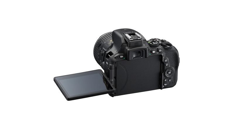Nikon D5500 kit 18-55mm f/3.5-5.6G VR II negru - F64.ro
