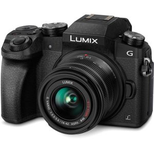 Panasonic Lumix DMC-G7 Kit cu Obiectiv 14-42mm F/3.5-5.6 II MEGA OIS Negru