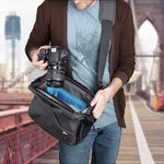 case-logic-reflexion-flxm-101-geanta-foto-cu-buzunar-ipad-antracit-32146-6