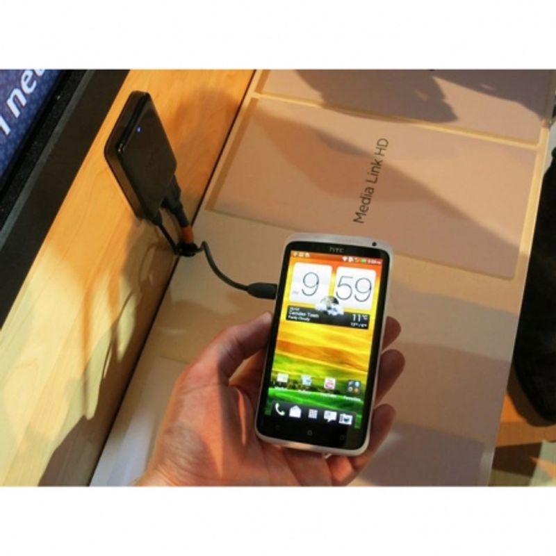 htc-dg-h200-adaptor-media-link-hd-wireless-hdmi--34848-3