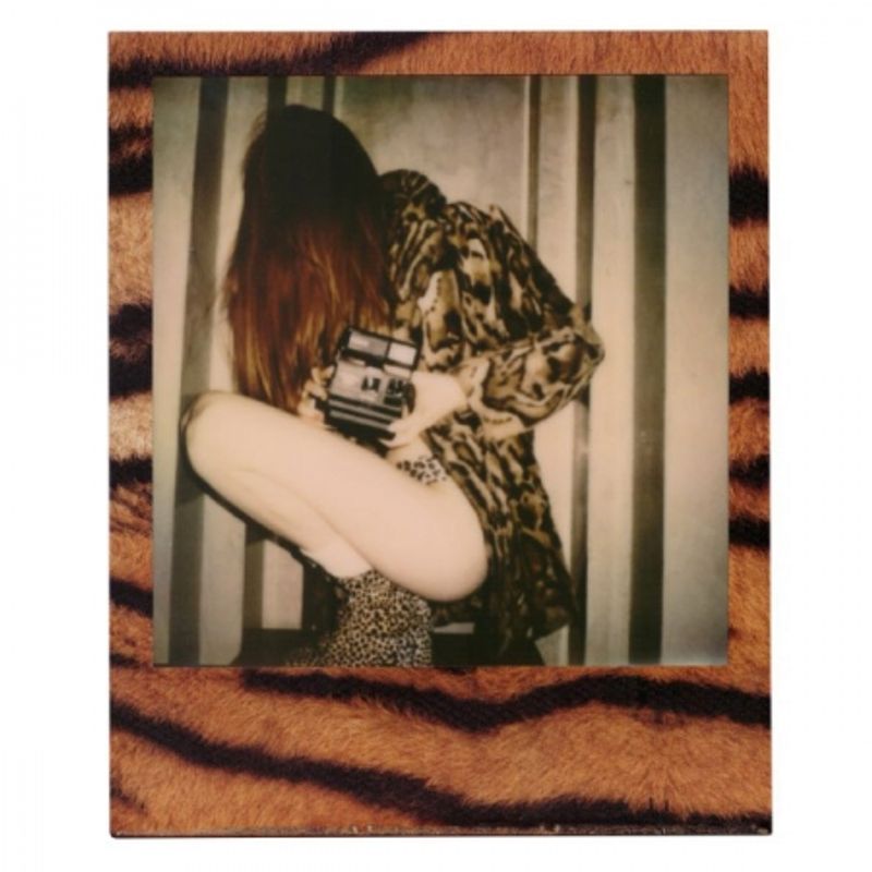 impossible-color-skins-edition-film-instant-color-pentru-polaroid-600-42633-5-288