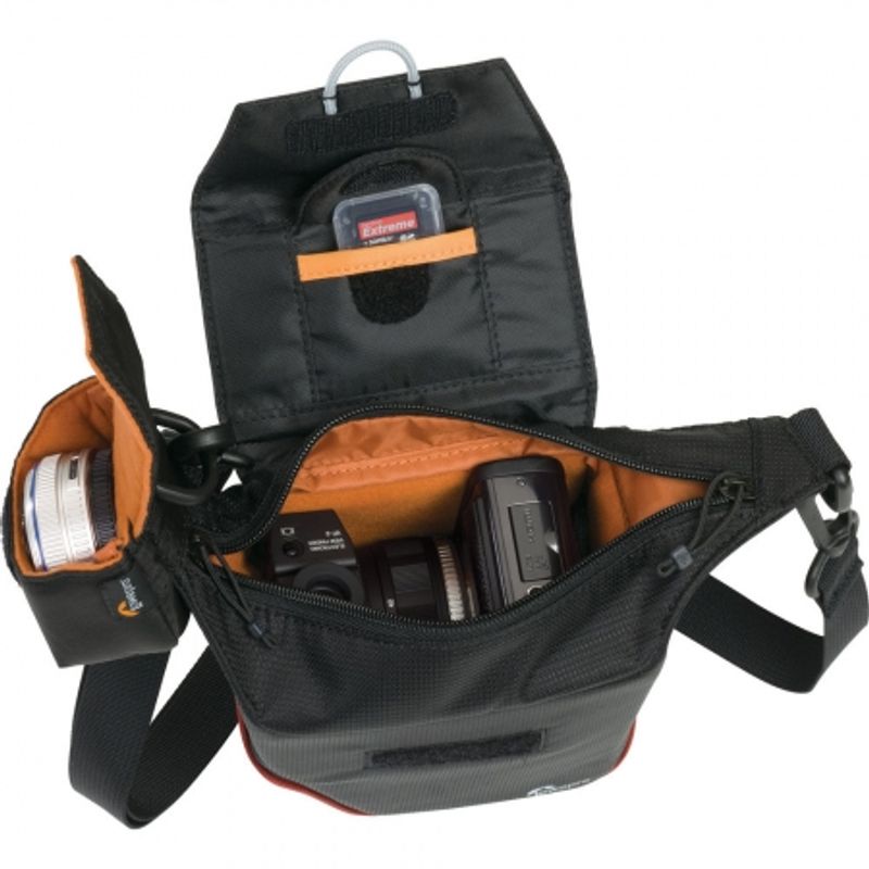 lowepro-compact-courier-70-42732-1-384